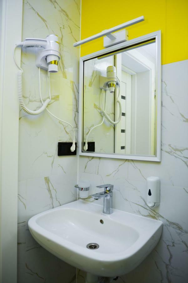 Cities Gallery Apart-Hotel Lwów Zewnętrze zdjęcie