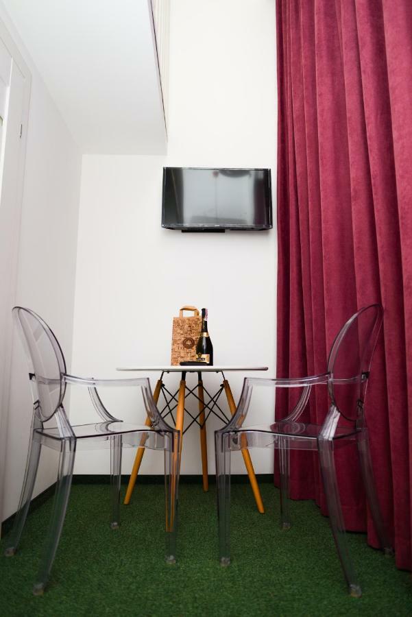 Cities Gallery Apart-Hotel Lwów Zewnętrze zdjęcie